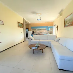 Appartement Licenji